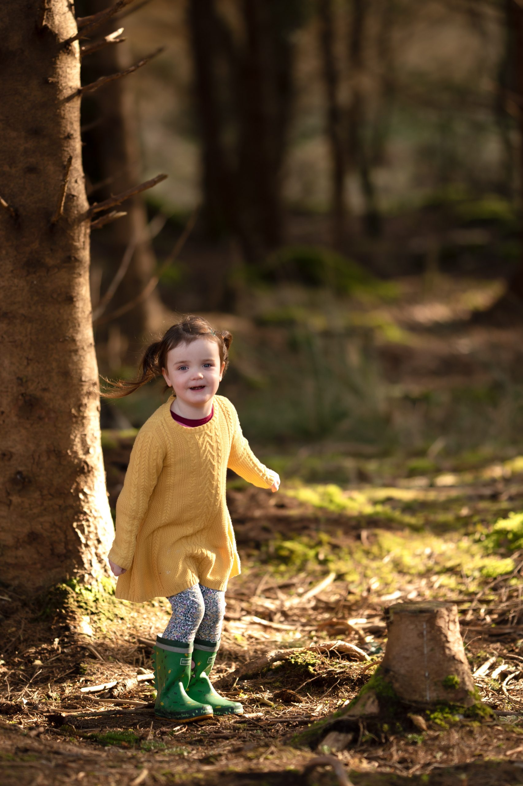 Child photograph in forest in Center Parcs